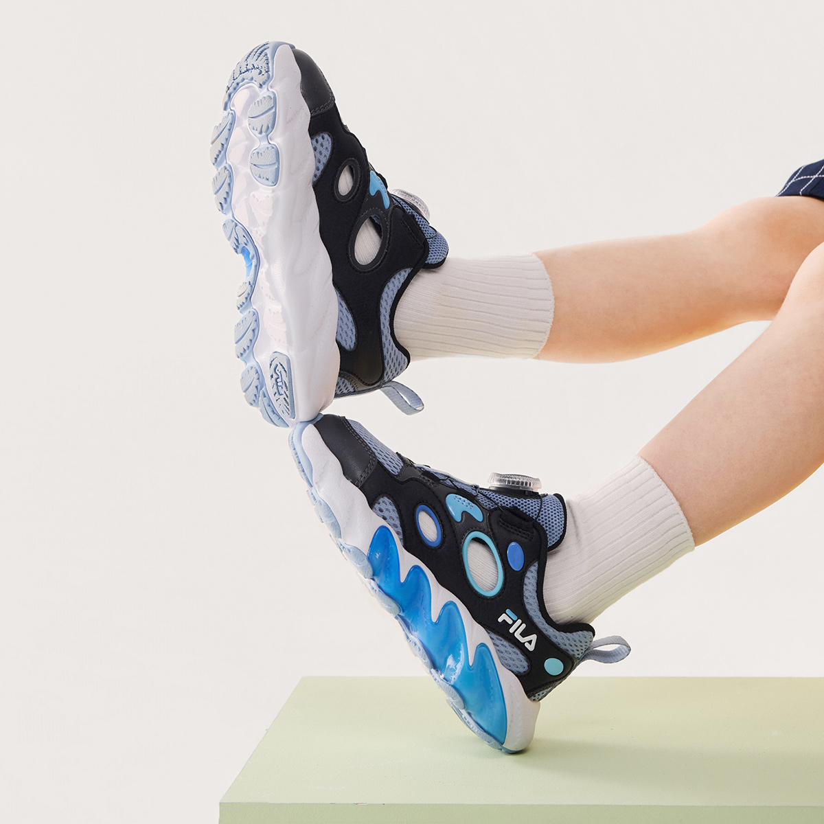 FILA BOYS' HERITAGE-FHT FERN 2 Shoes