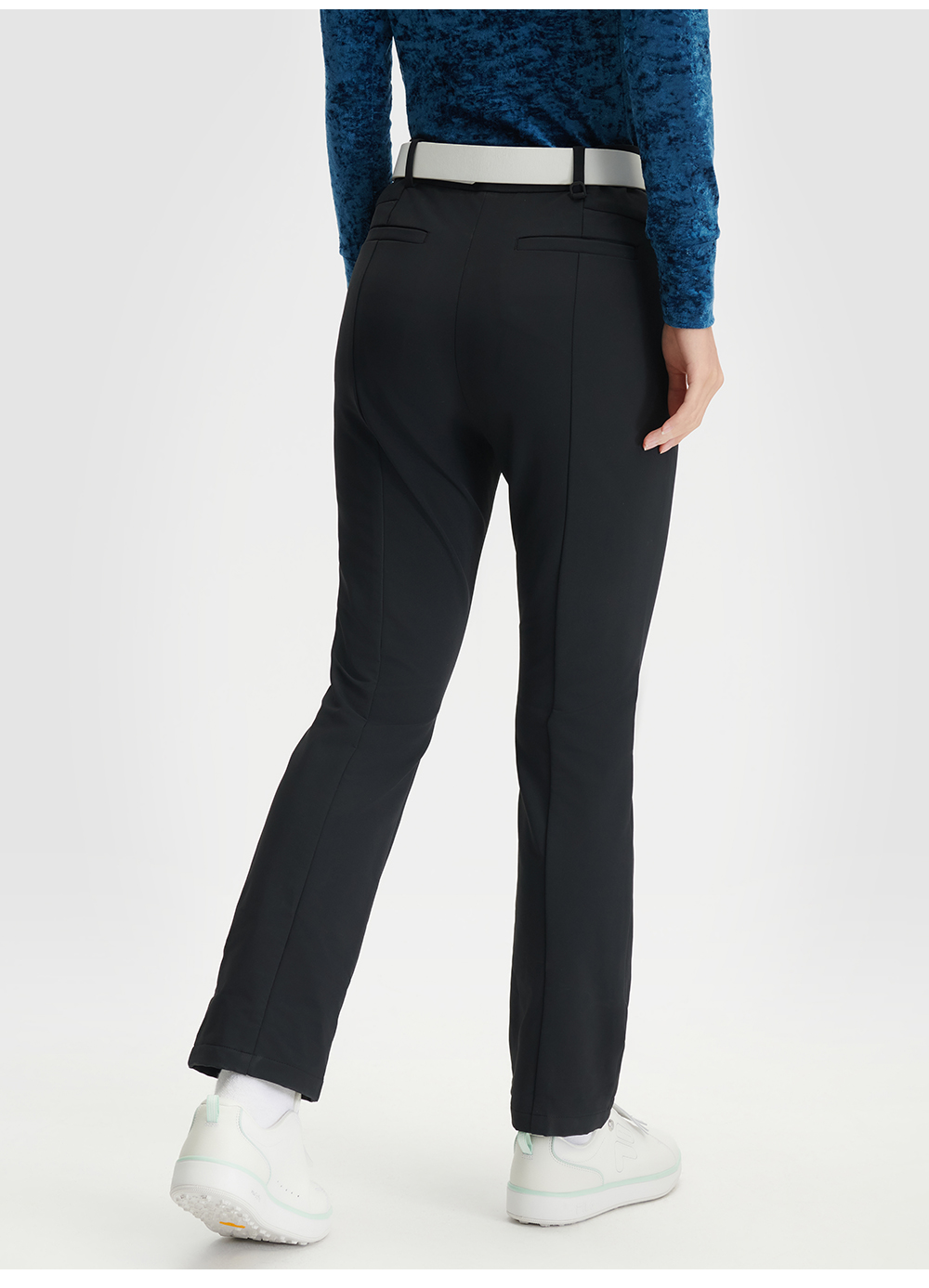 FILA CORE ATHLETICS GOLF X VERSAILLES COLLECTION Women Woven Pants (Black)