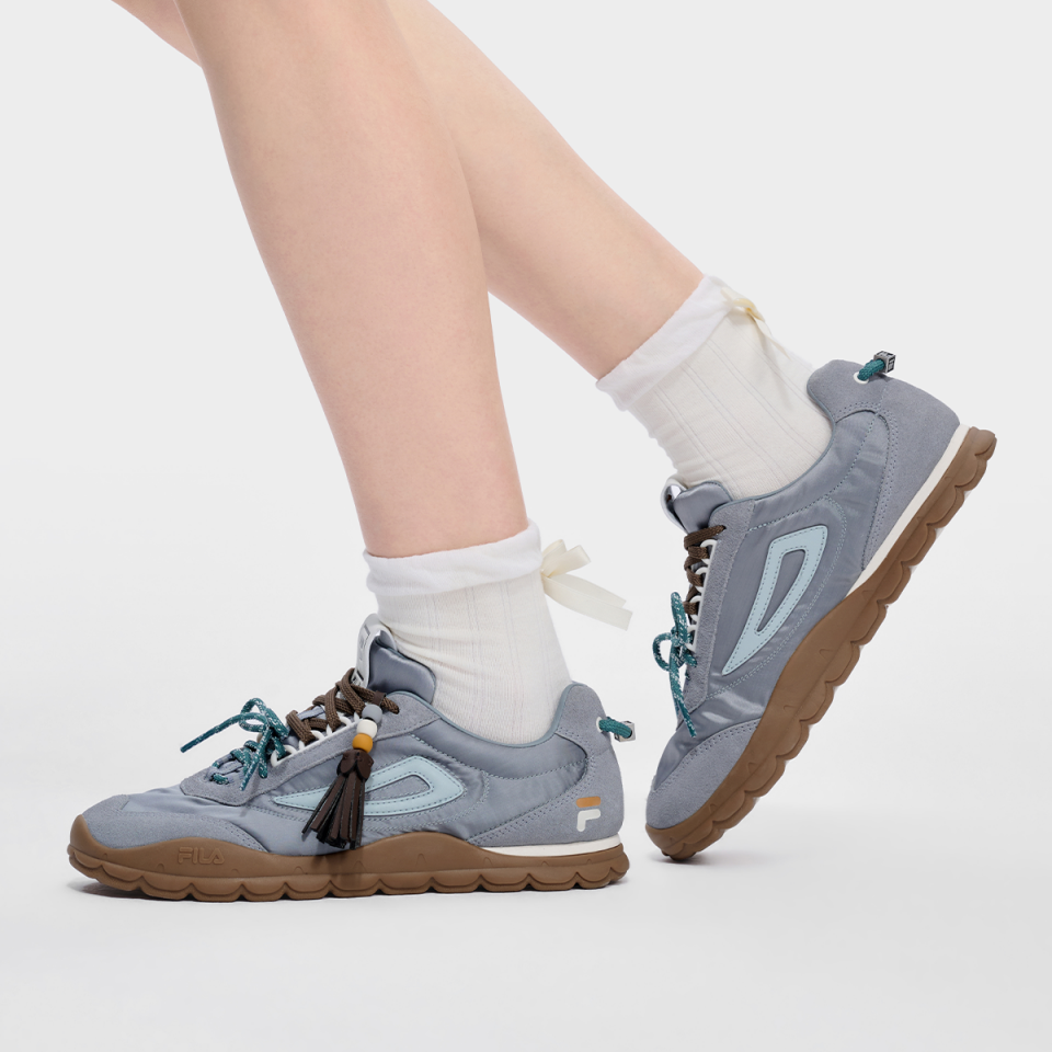FILA FUSION Women Low-Profile Sneakers