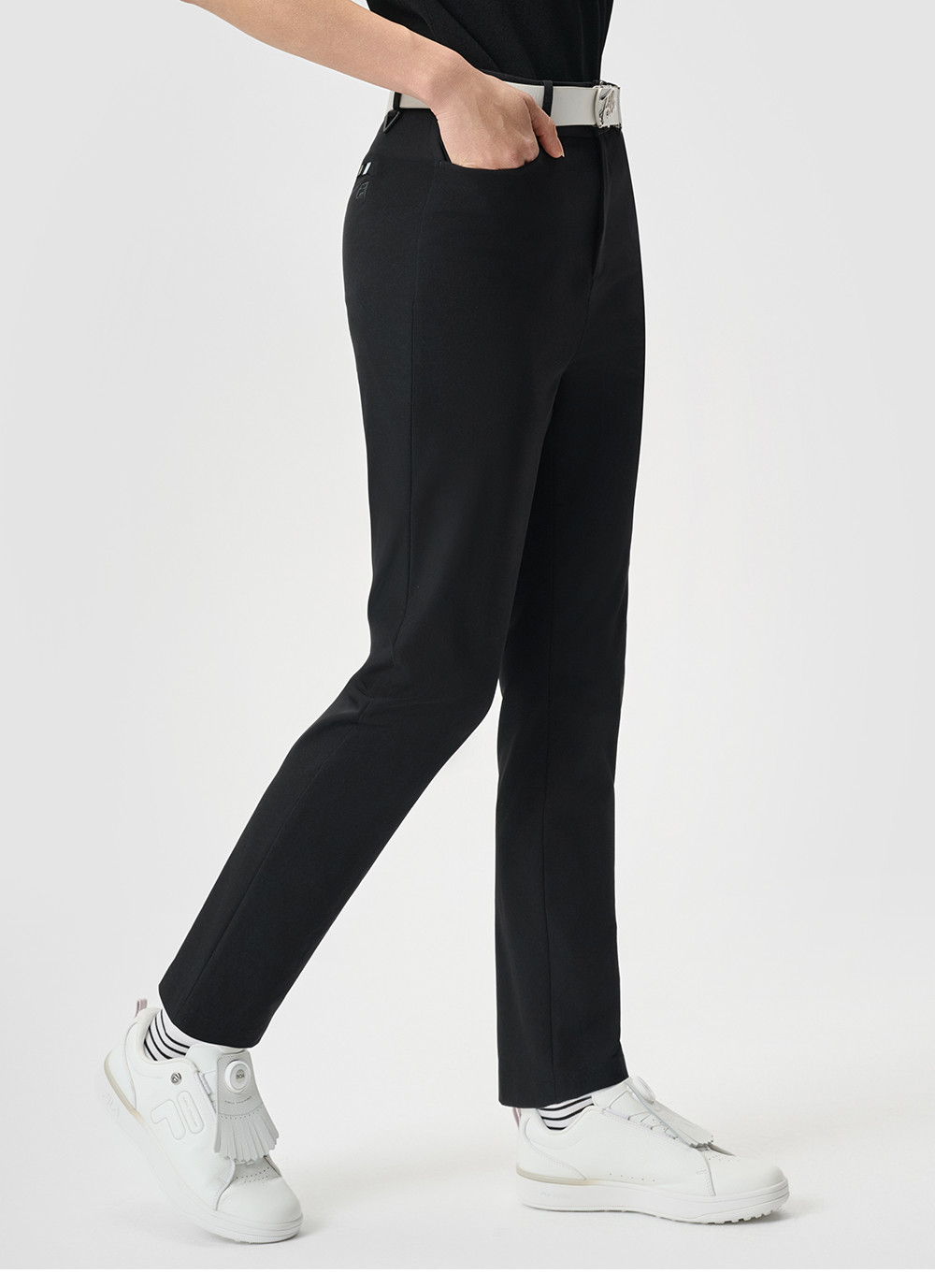 FILA CORE ATHLETICS GOLF STATELY FLORAL Women Woven Pants (Black)