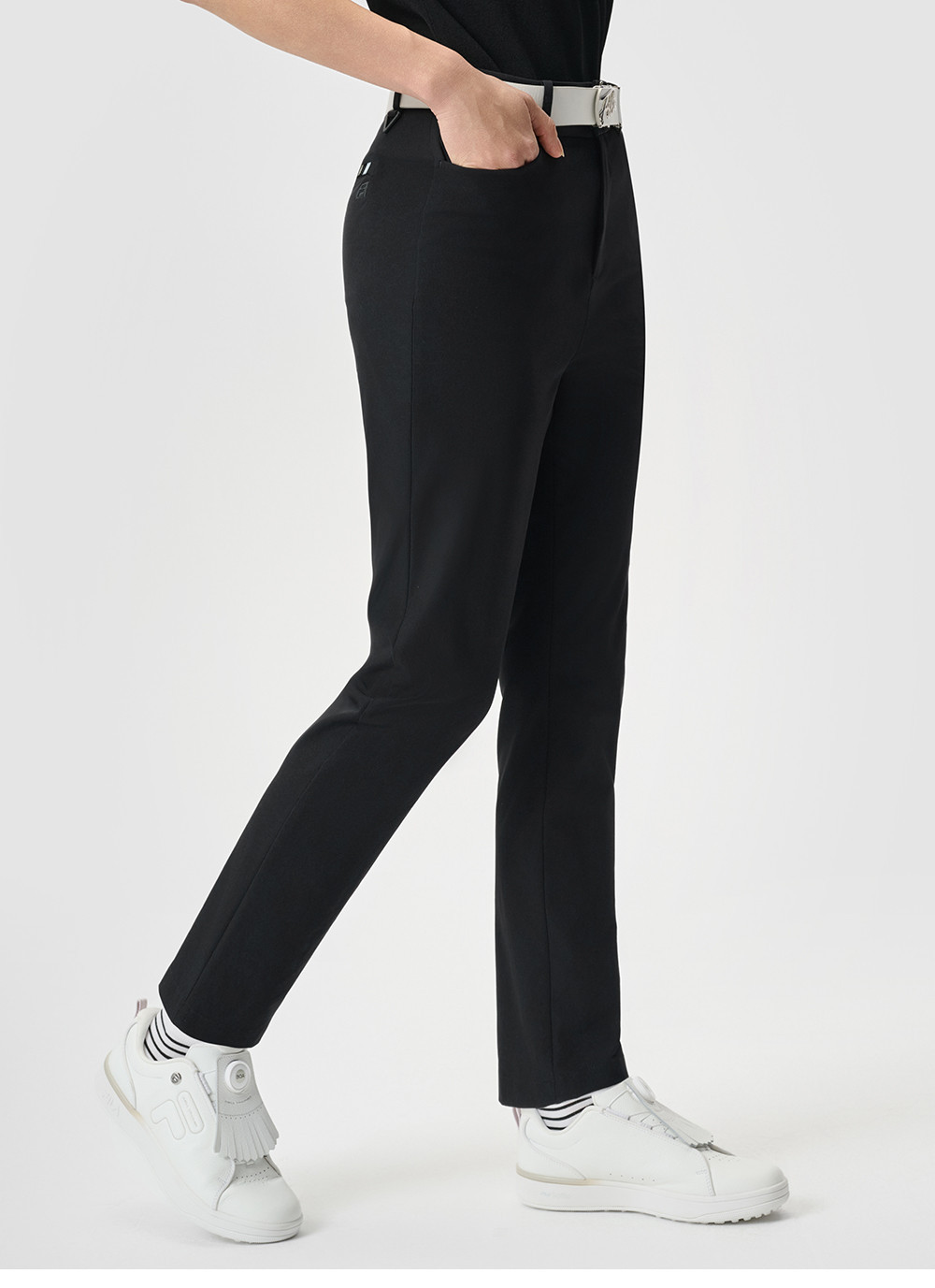 FILA CORE ATHLETICS GOLF STATELY FLORAL Women Woven Pants (Black)