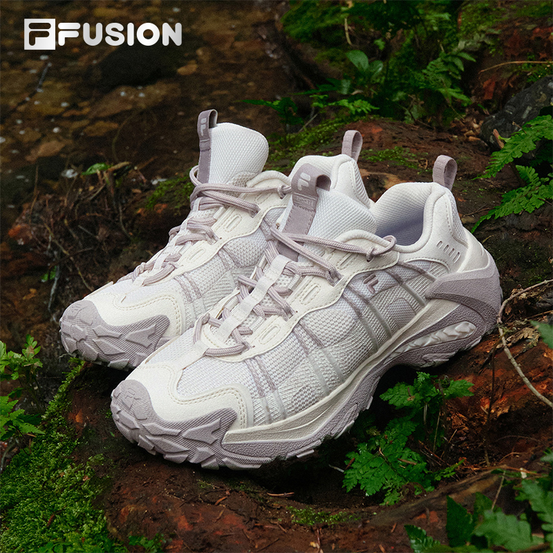 FILA FUSION FUSION EXOCET II Women Sneakers (White / Coral/Blue / Black)