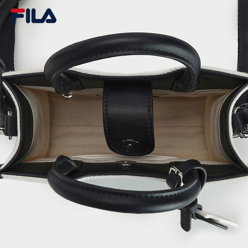 【Yangmi】 FILA CORE WHITE LINE HERITAGE Women's Crossbody Bag in White