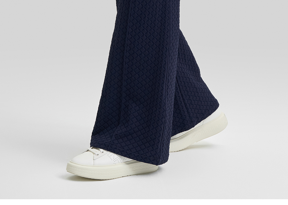 FILA CORE LIFESTYLE FILA EMERALD CHEVAL BLANC COURCHEVEL Women Knit Pants (Navy)