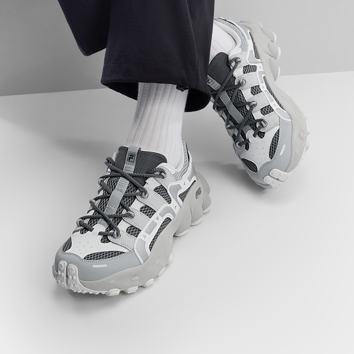 FILA MEN'S ORIGINALE PILA Shoes