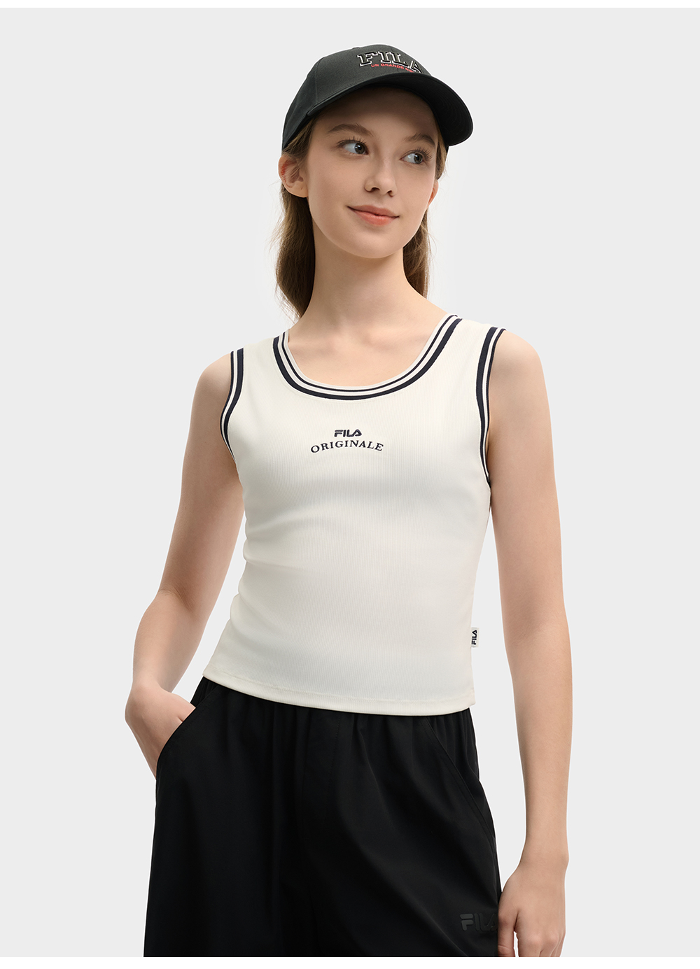 FILA CORE LIFESTYLE ORIGINALE DREAMS ON THE COURT Women Knitted Sleeveless Top (Black / White)