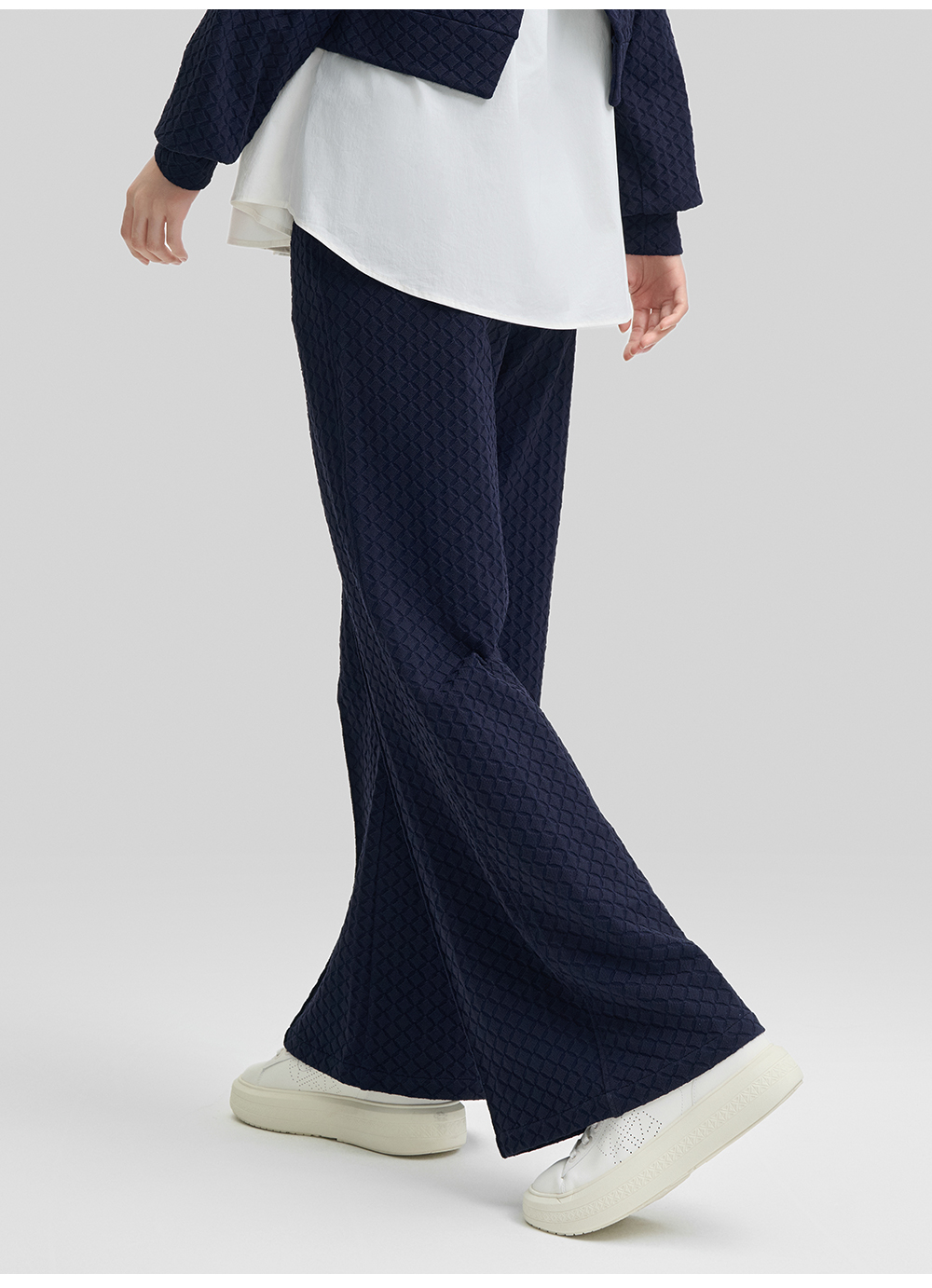 FILA CORE LIFESTYLE FILA EMERALD CHEVAL BLANC COURCHEVEL Women Knit Pants (Navy)