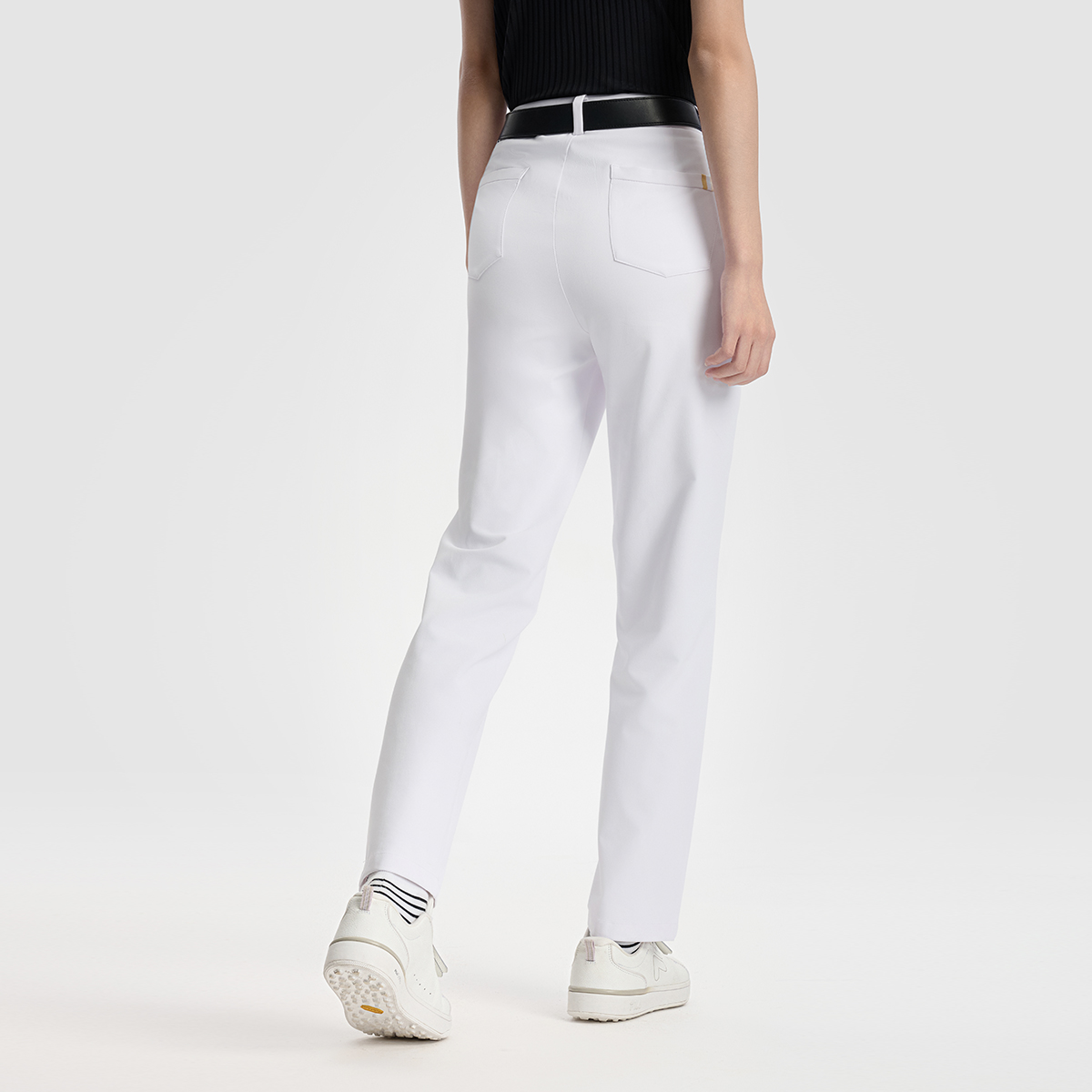 FILA CORE ATHLETICS GOLF ELITE GOLF CLUB Women Woven Pants (White)