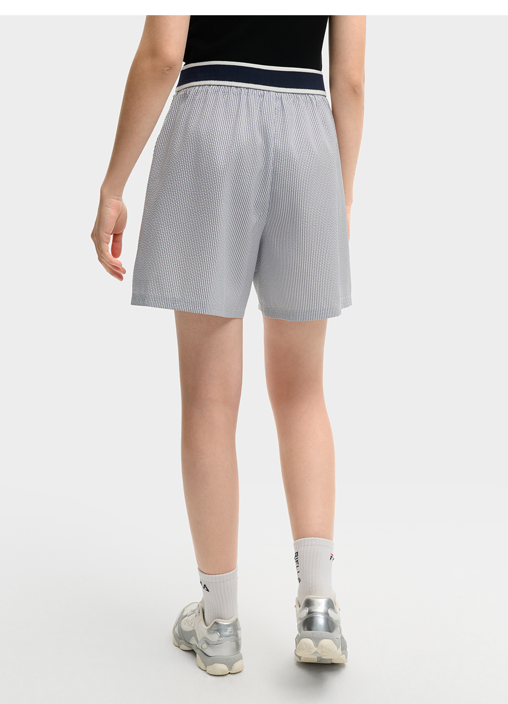 FILA CORE LIFESTYLE ORIGINALE DREAMS ON THE COURT Women Woven Shorts (White)