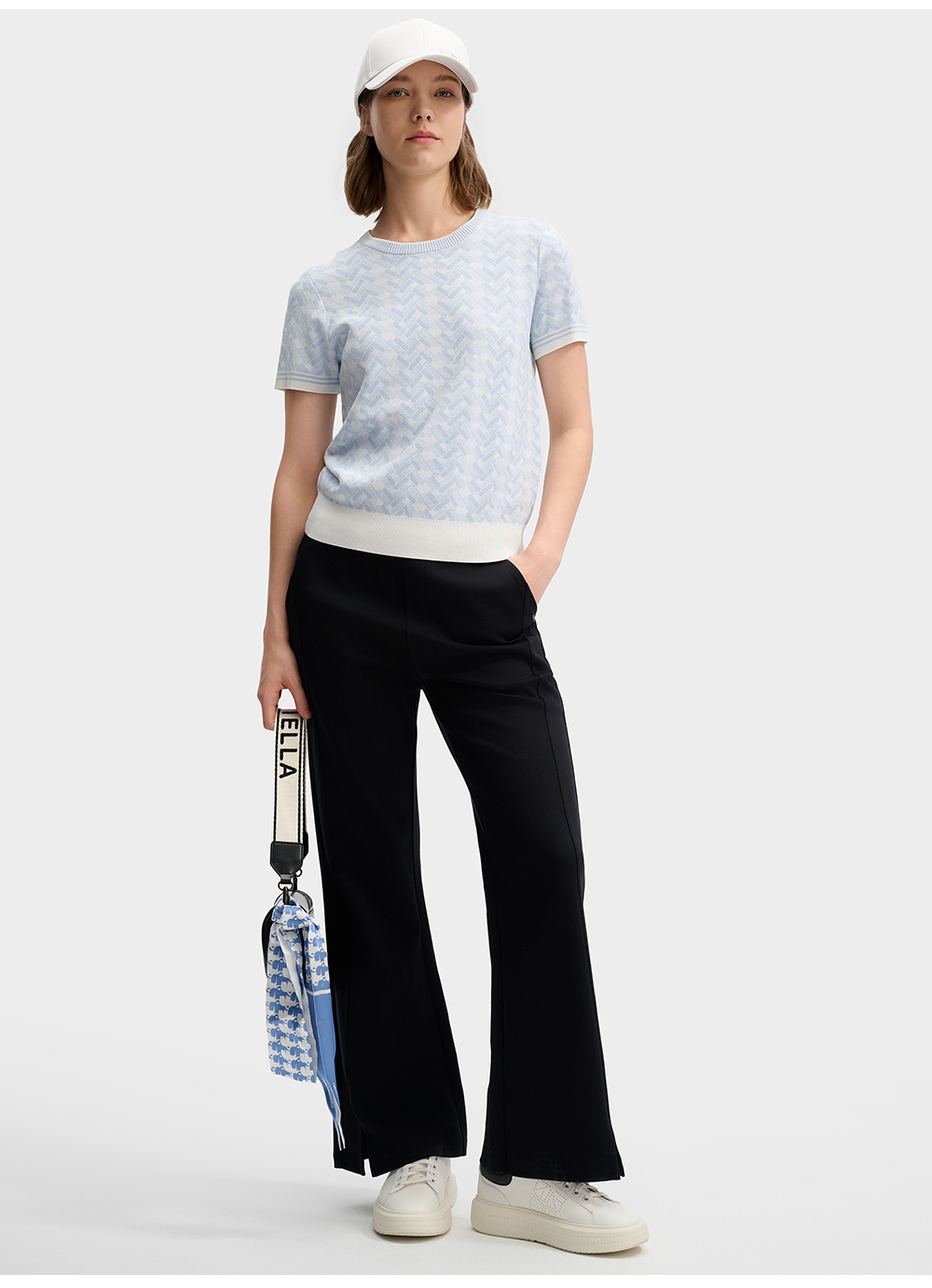 FILA CORE LIFESTYLE WHITE LINE THE GALLERIA VITTORIO EMANUELE II Women Knit Pants (Black)
