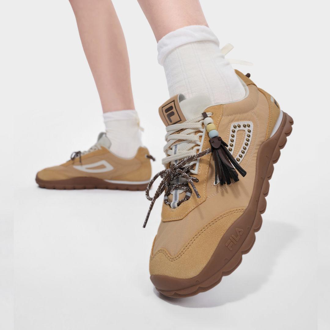 FILA FUSION Women Low-Profile Sneakers