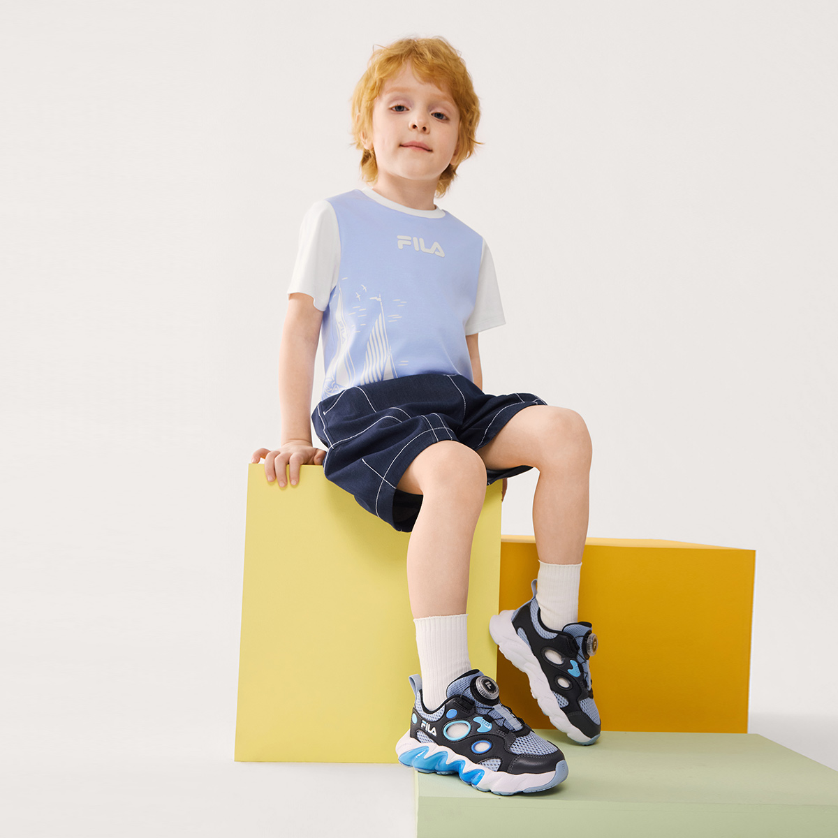 FILA BOYS' HERITAGE-FHT FERN 2 Shoes