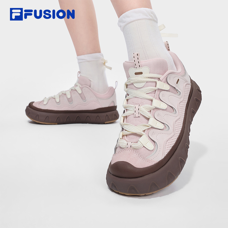 FILA FUSION Women Sneakers