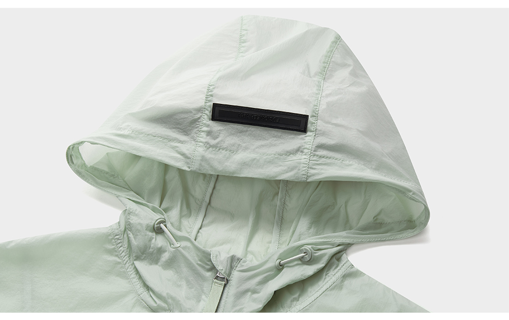 FILA FUSION INLINE FUSION LIFE FUSIONEER IVORY OASIS Women Woven Jacket (Light Green)