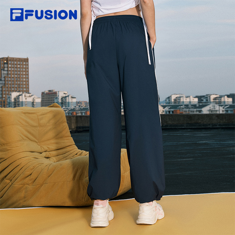 FILA FUSION  FUSION LIFE FUSIONEER DOWNTOWN DRIFT Women Woven Pants