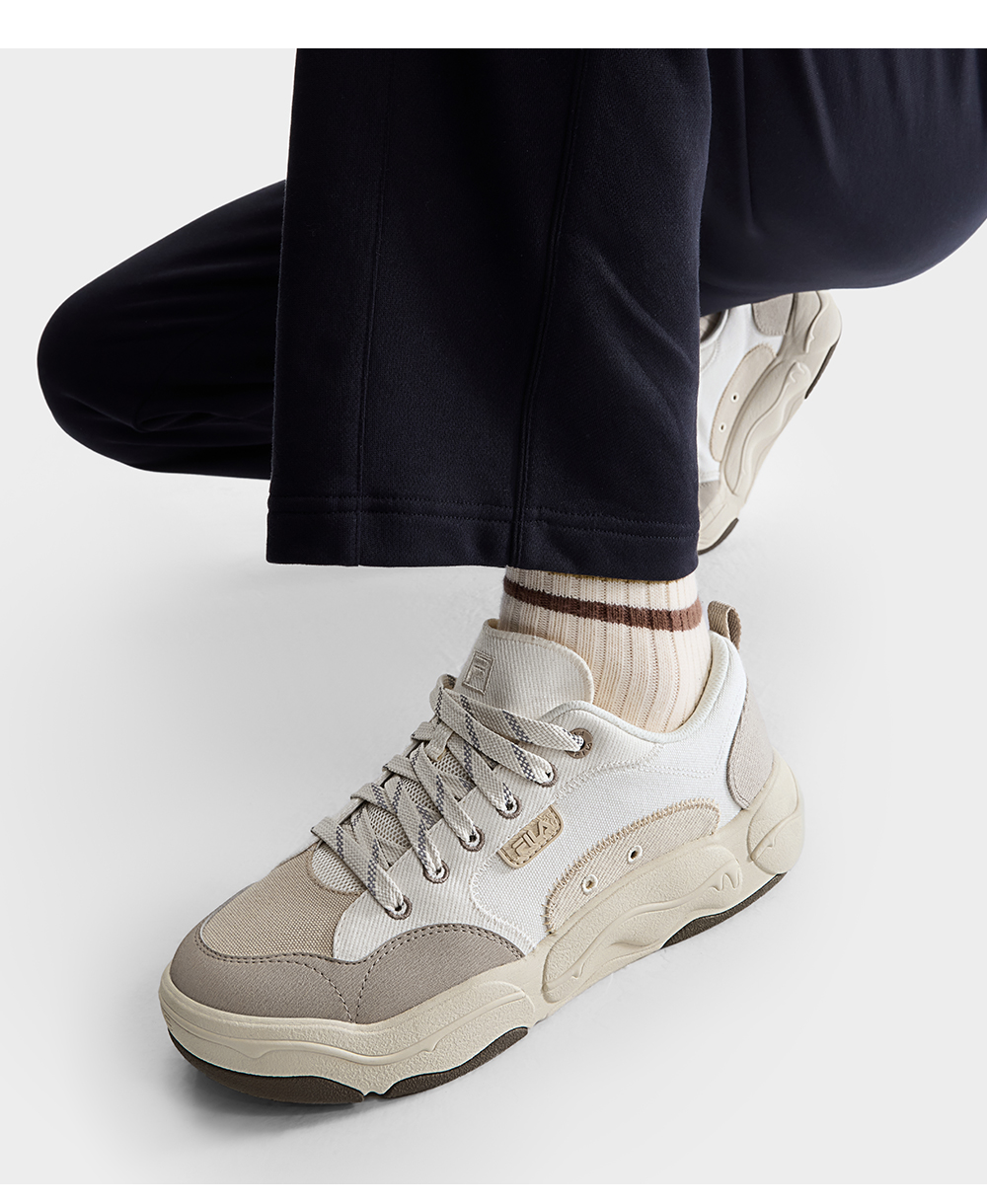 FILA CORE FASHION BURGER Men Canvas Shoes (Yellow / White)