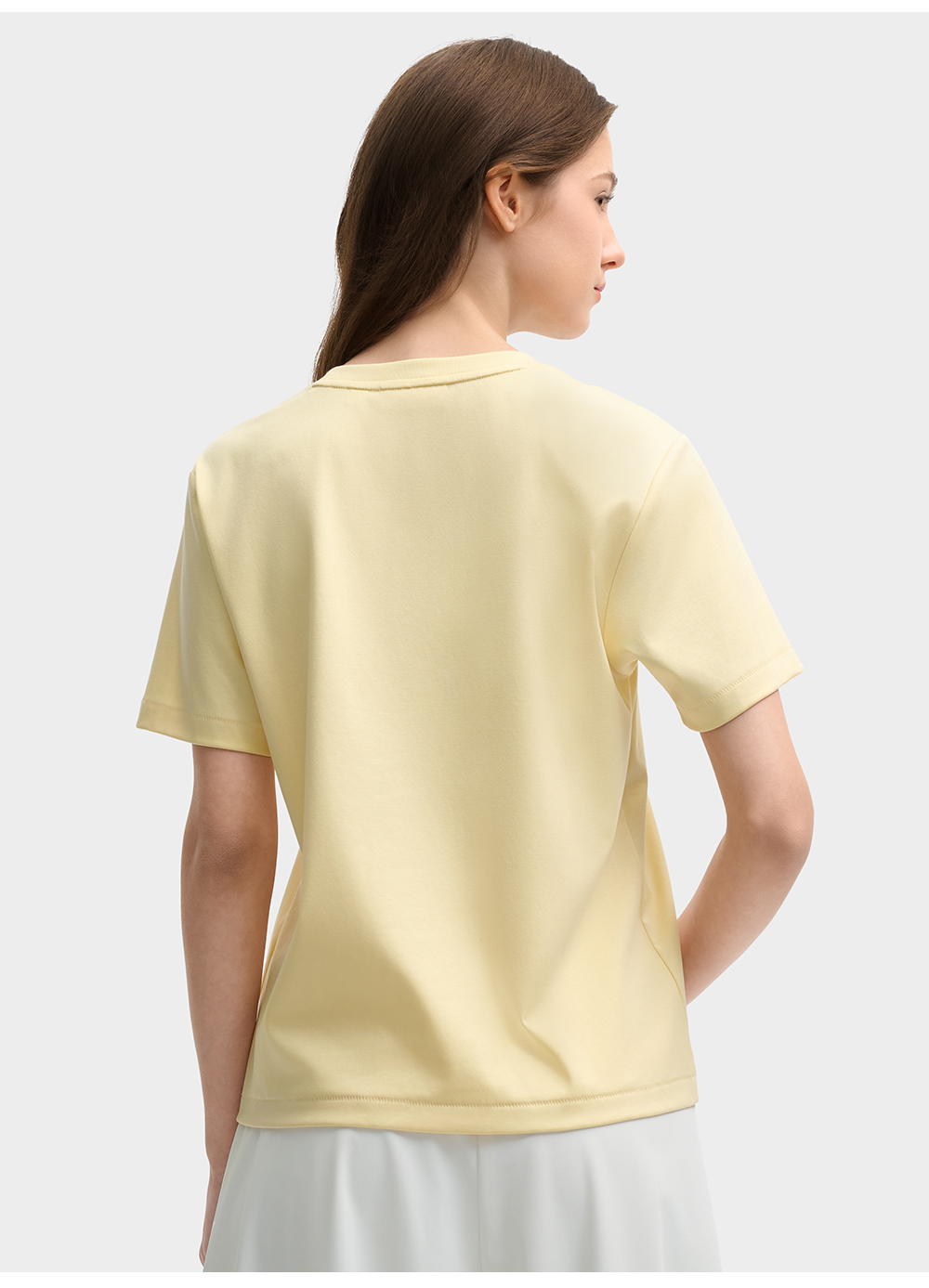 FILA CORE LIFESTYLE MILANO ENJOY A CUP OF JOE Women Short Sleeves T-Shirt (White / Yellow)