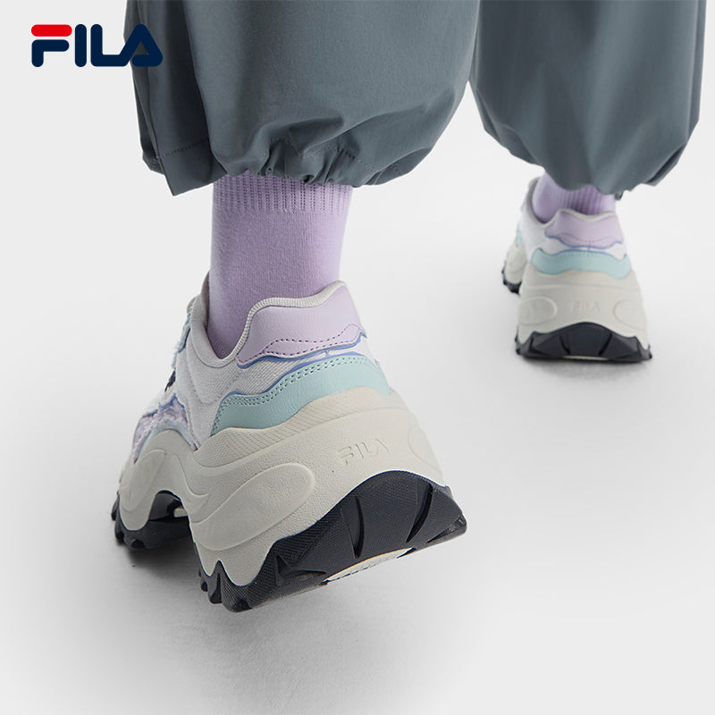 FILA CORE FASHION SOFIA 4 Women Canvas Shoes (Black/ Grey)