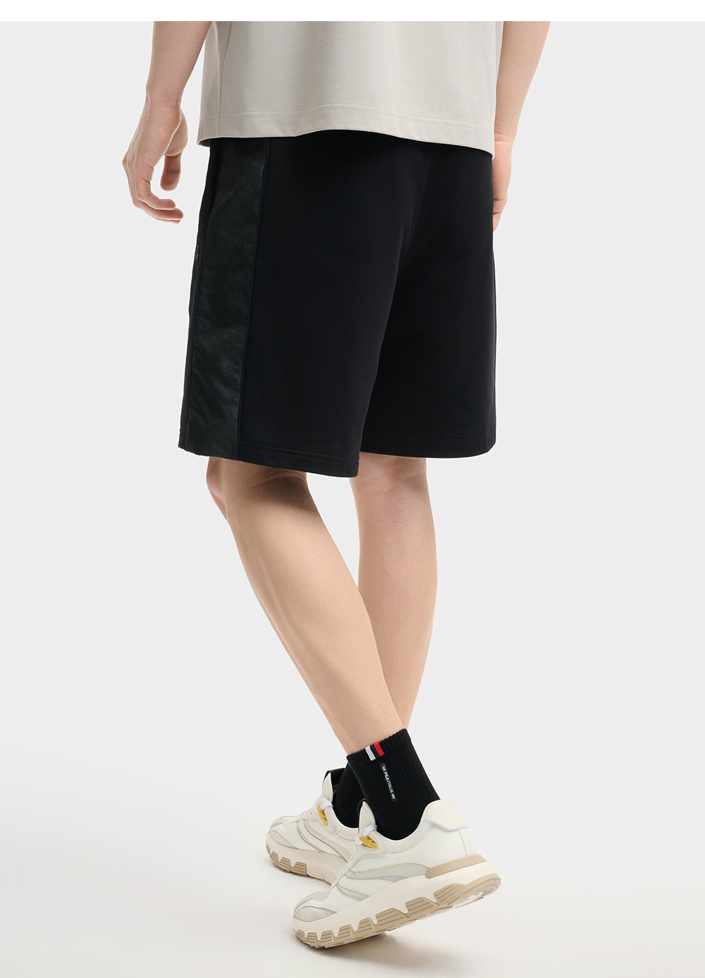 FILA CORE LIFESTYLE MILANO ENJOY A CUP OF JOE Men Knit Pants (Black)