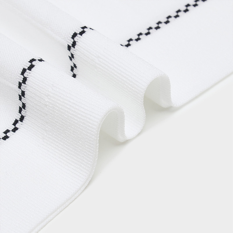 FILA CORE LIFESTYLE WHITE SPORTY & LUXURIOUS Women Knit Sweater (White)