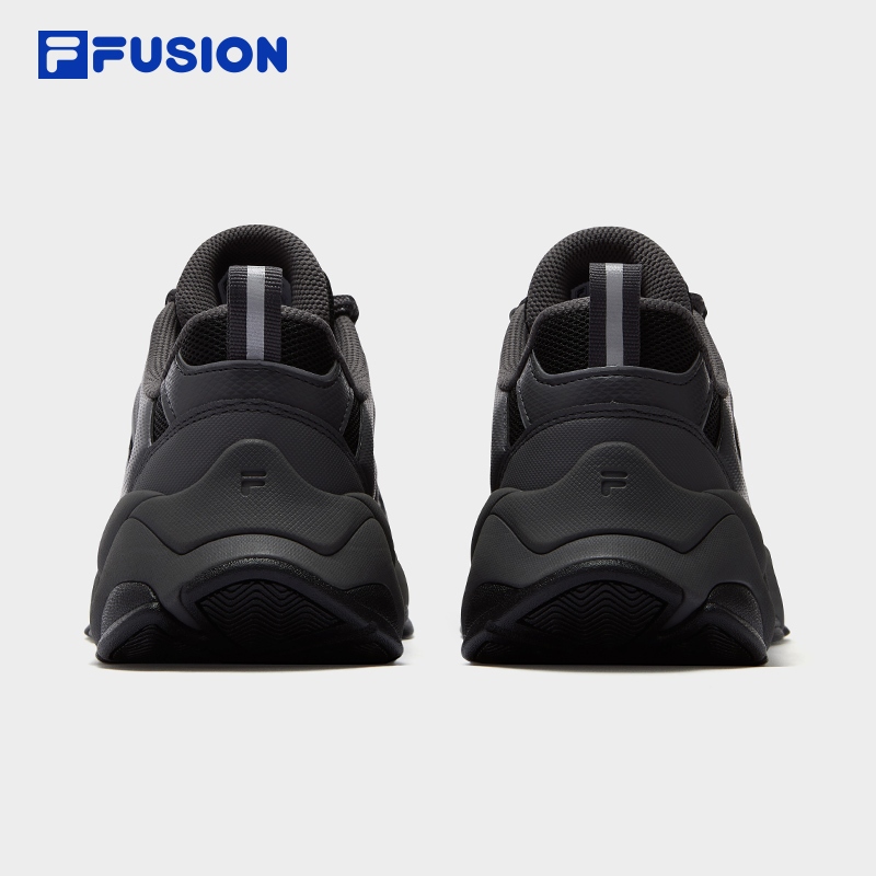 FILA FUSION SNEAKERS COMET II Men Sneakers (Black/White)