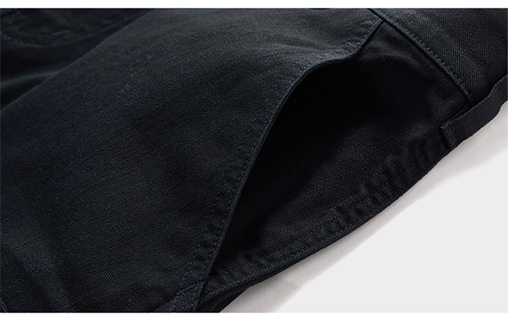 FILA FUSION CROSS OVER FILA X DOE LAND AHOY Men Woven Pants (Black)
