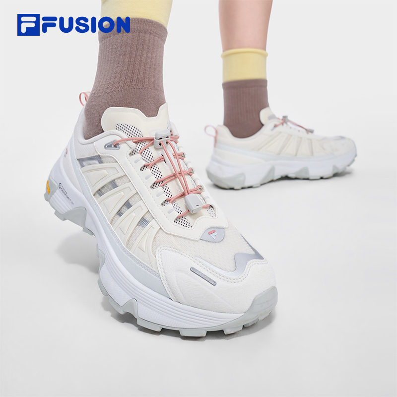 FILA FUSION Women URBAN TECH COMO Y WHITE