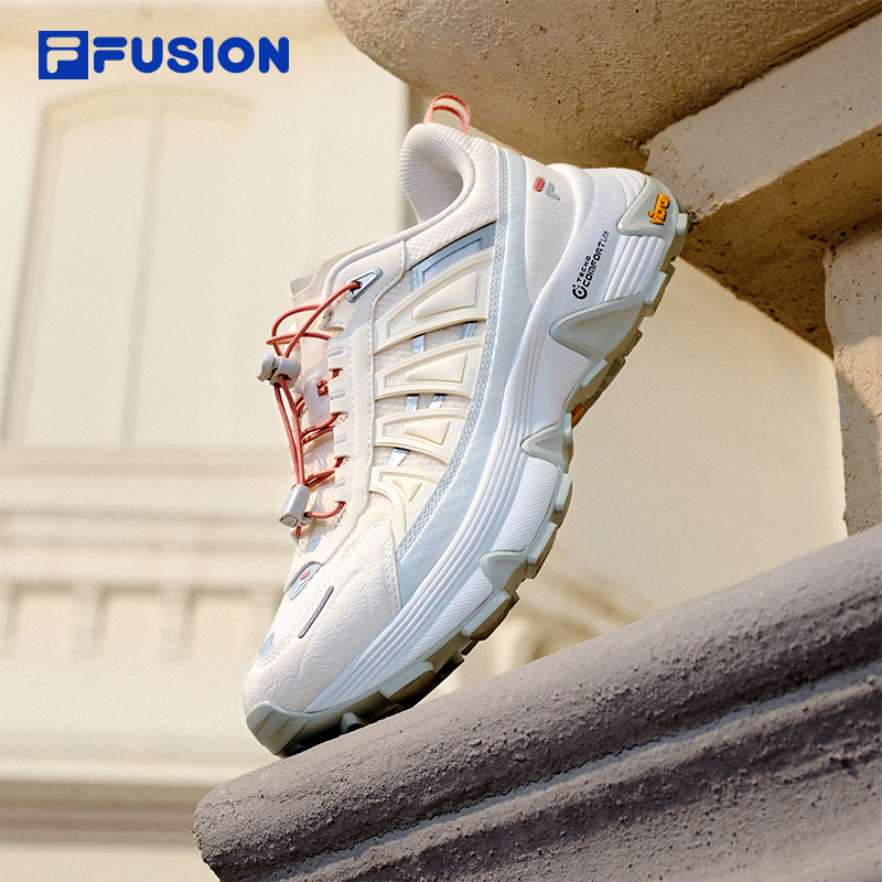 FILA FUSION Women URBAN TECH COMO Y WHITE
