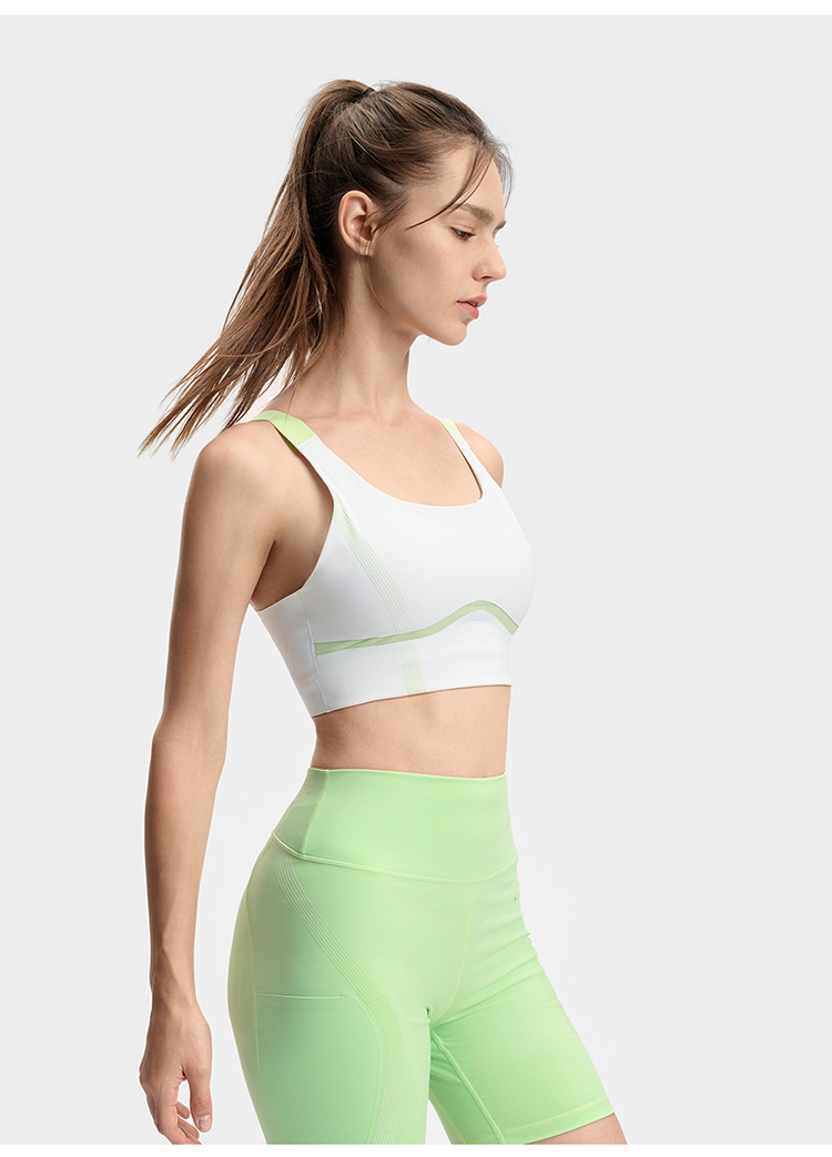 FILA CORE ATHLETICS FITNESS Women Sports Bra (White)