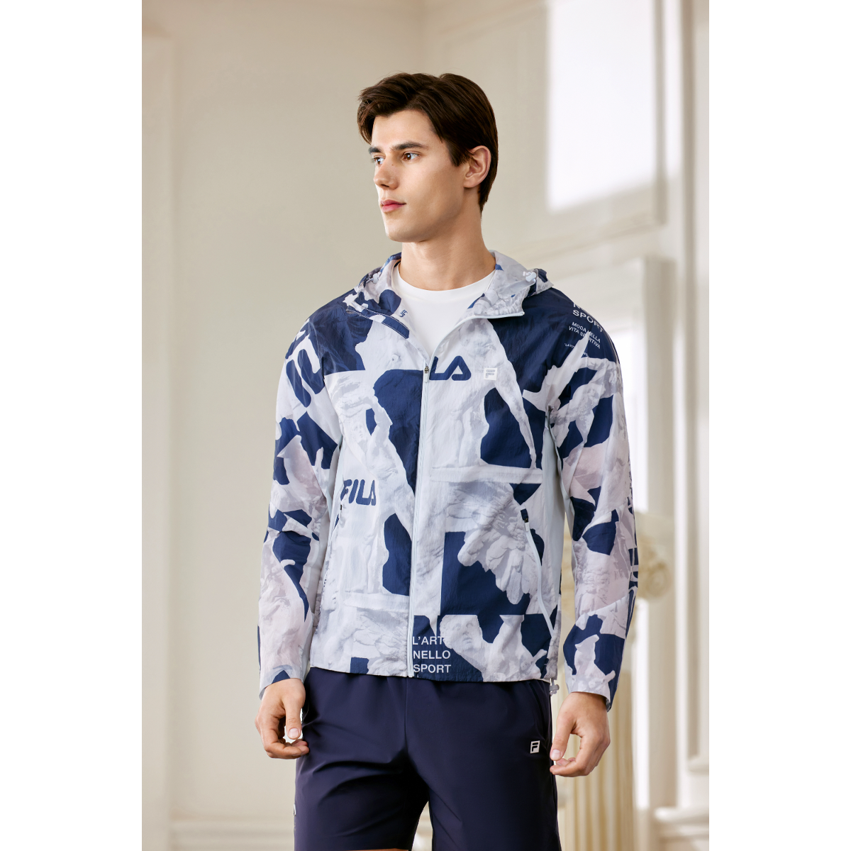 FILA CORE ATHLETICS FITNESS Men Woven Top in Full Print