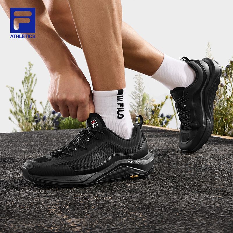 FILA CORE ATHLETICS WOLF 2+ Men Sneakers (Black / White/Green)
