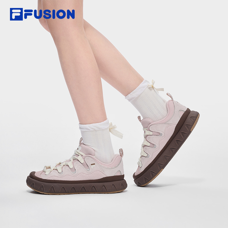 FILA FUSION Women Sneakers