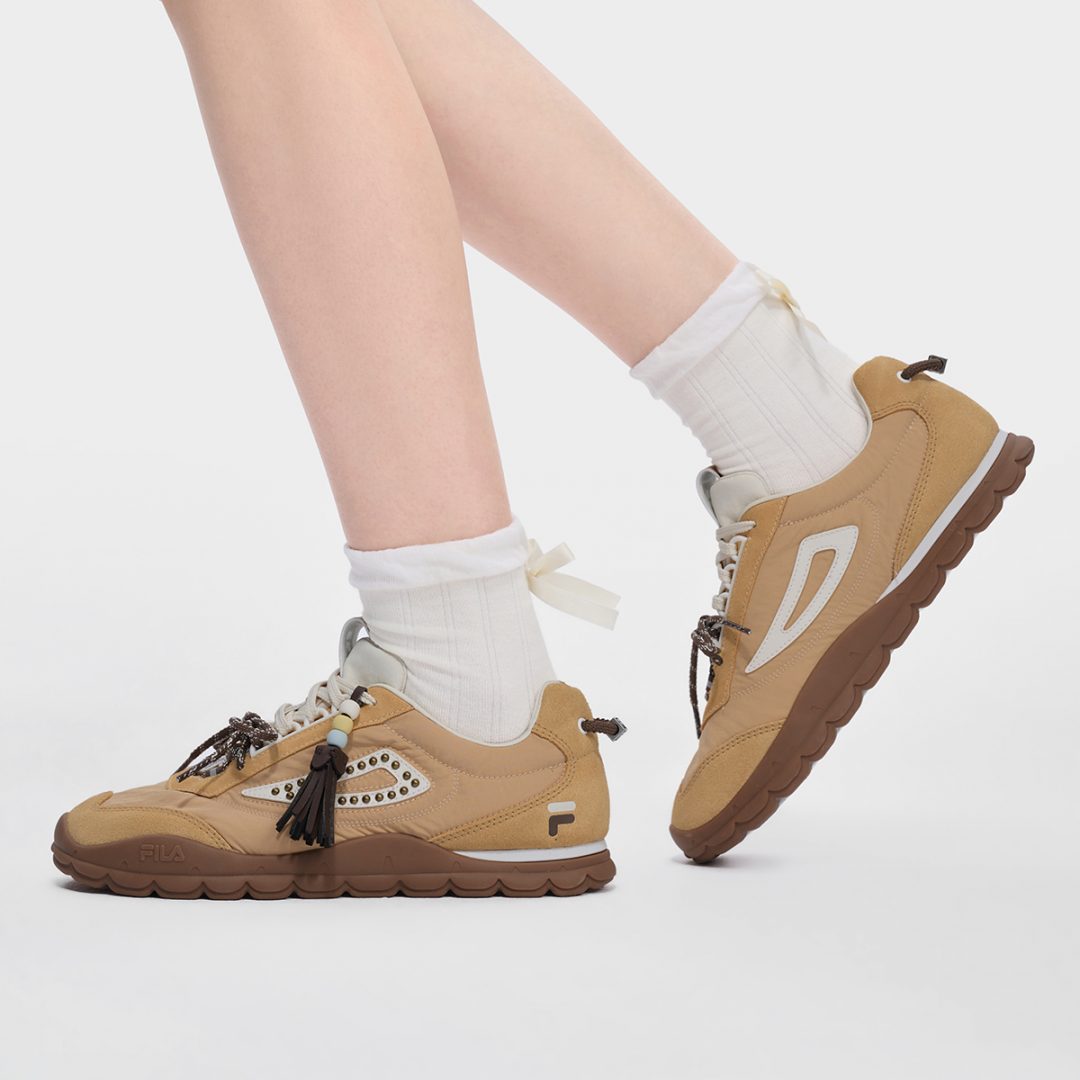 FILA FUSION Women Low-Profile Sneakers