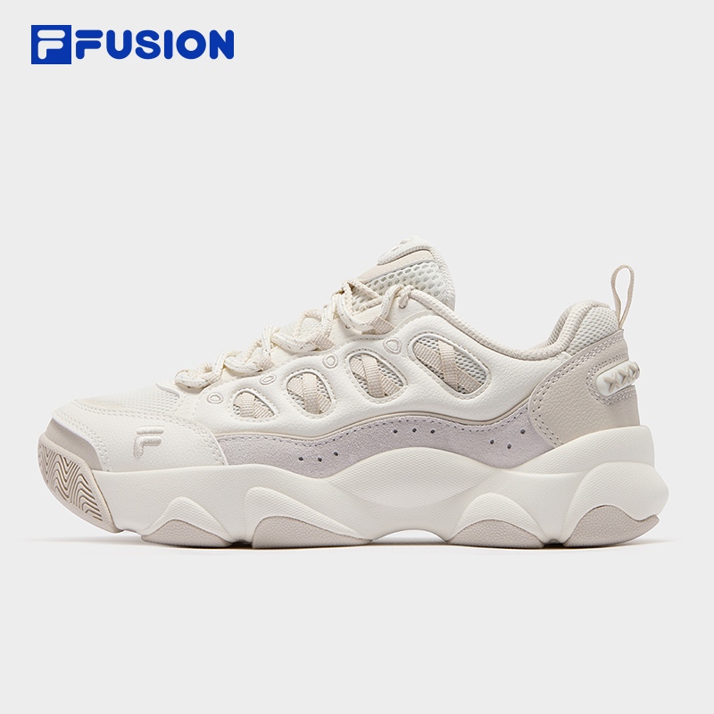 FILA FUSION WATERBEAR Women Sneakers (Black/White)