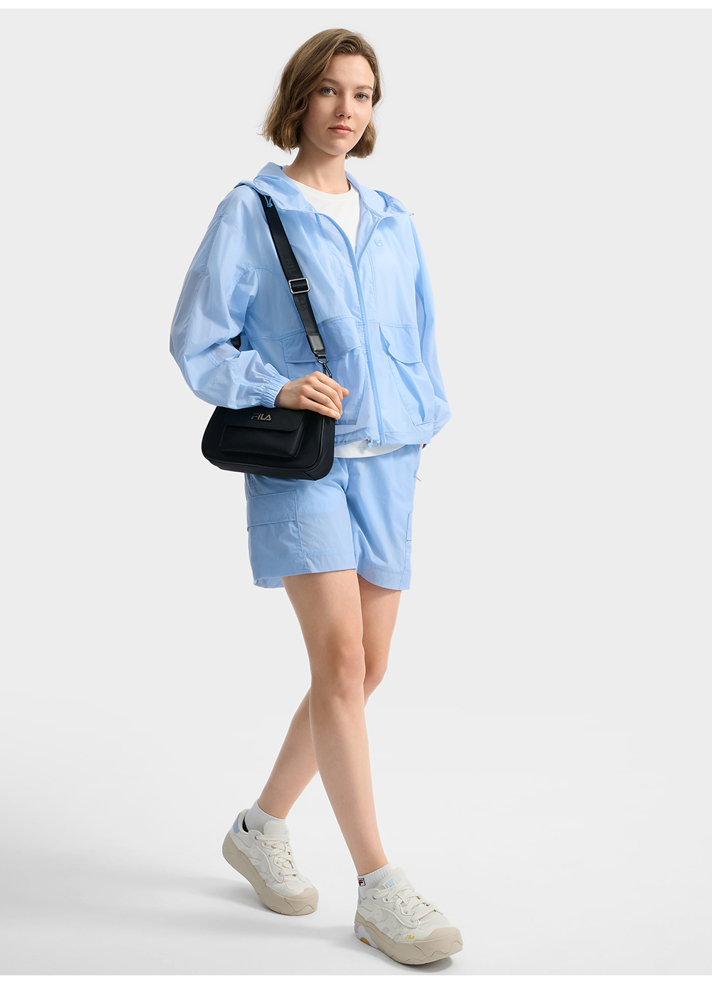 FILA CORE LIFESTYLE WHITE LINE ESCAPE THE CITY Women Sun-proof Jacket (Light Blue)