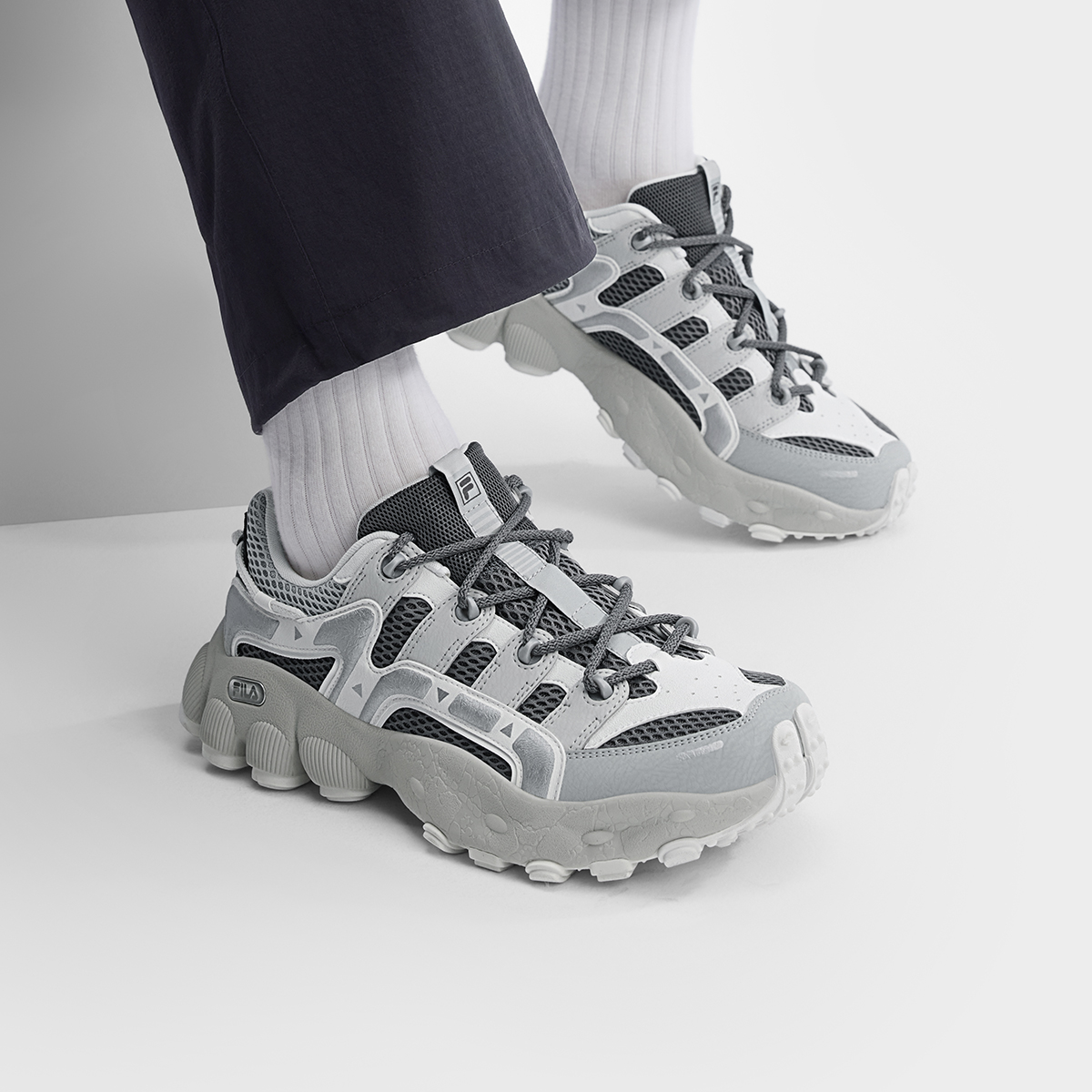 FILA MEN'S ORIGINALE PILA Shoes