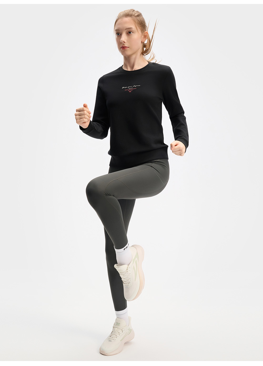 FILA CORE ATHLETICS FITNESS Women Long Sleeve Top (Black / Light Blue / White)