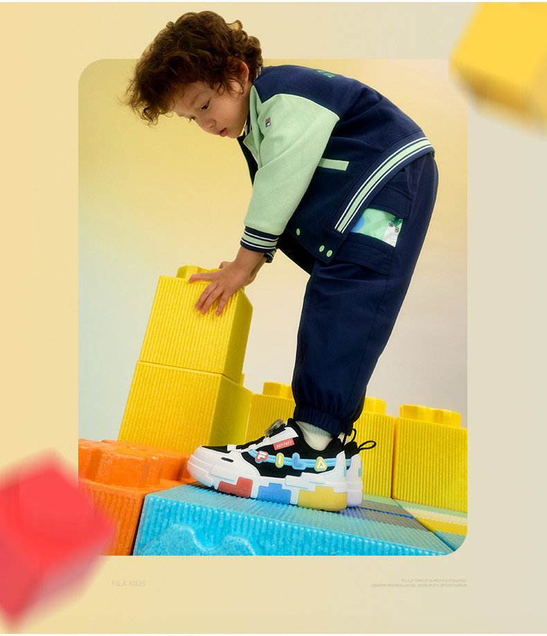 FILA KIDS PIXELS Boy's Light-up Shoes in Black / Blue