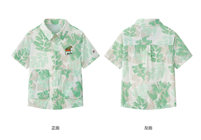 (105 - 130cm) FILA KIDS x GIGANTOSAURUS ORIGINALE Boy's Short Sleeve Shirt in Full Print