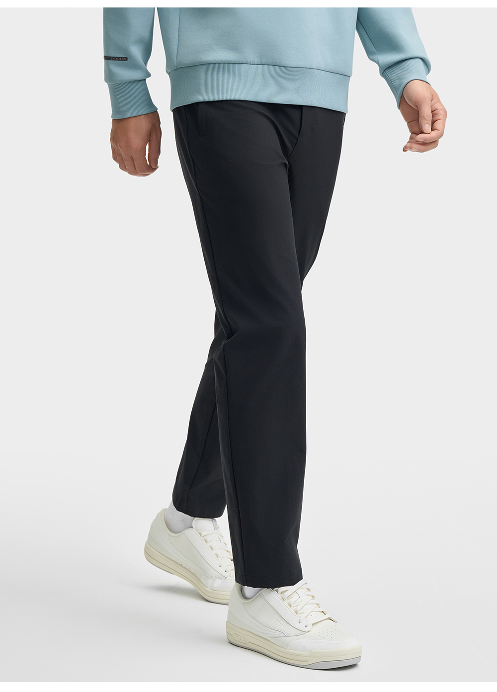 FILA CORE LIFESTYLE WHITE LINE GRENOBLE Men Woven Pants (Black)
