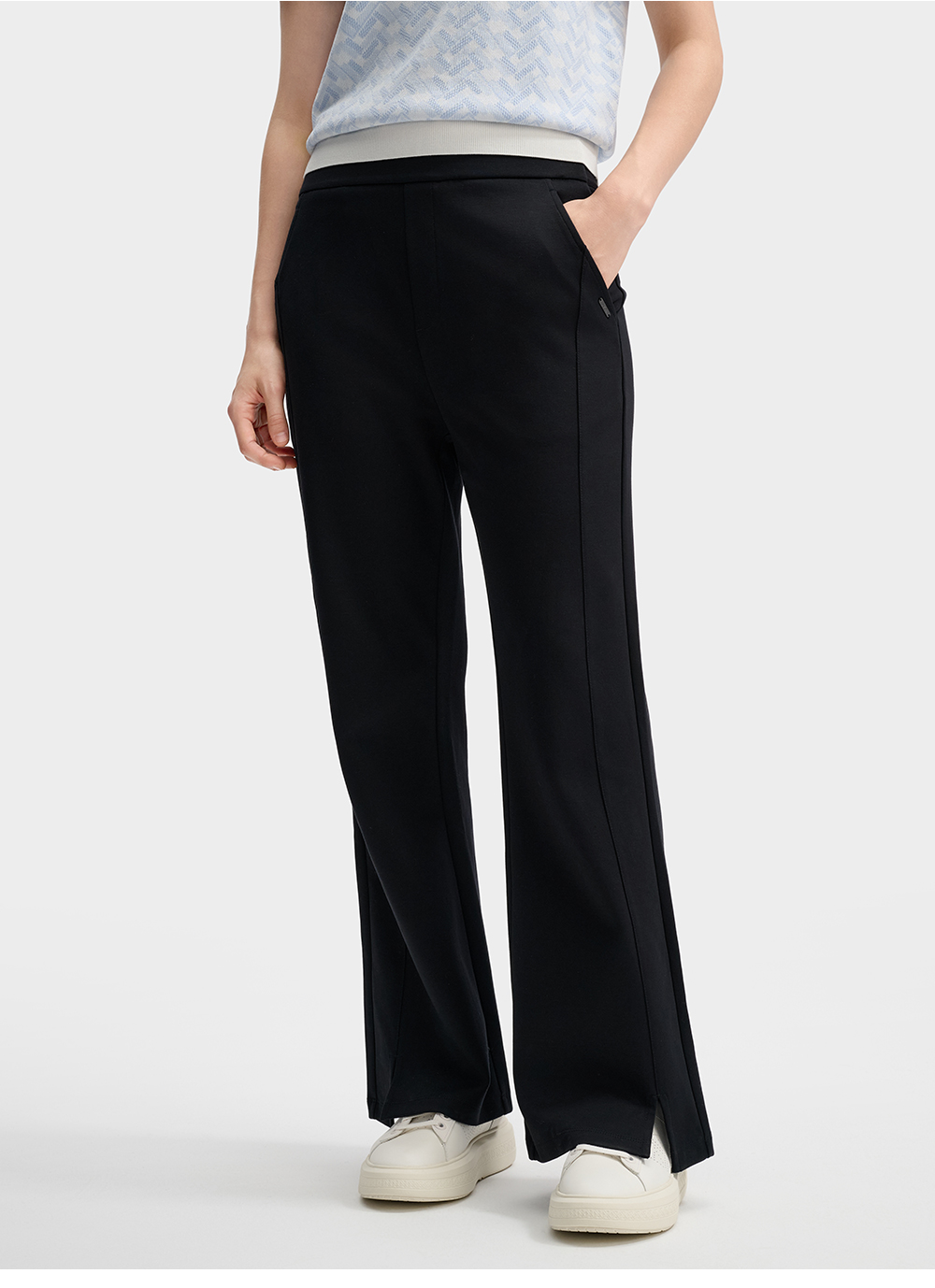 FILA CORE LIFESTYLE WHITE LINE THE GALLERIA VITTORIO EMANUELE II Women Knit Pants (Black)
