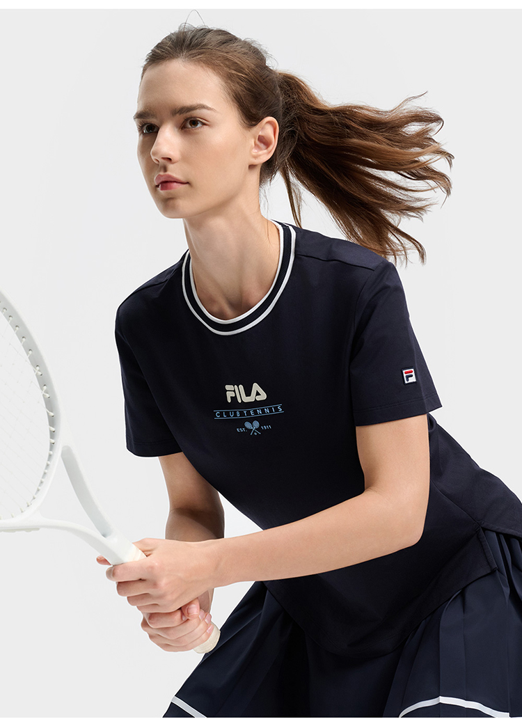 FILA CORE ATHLETICS TENNIS1 ART IN SPORTS Women Short Sleeve T-shirt (Light Blue / Navy / White)