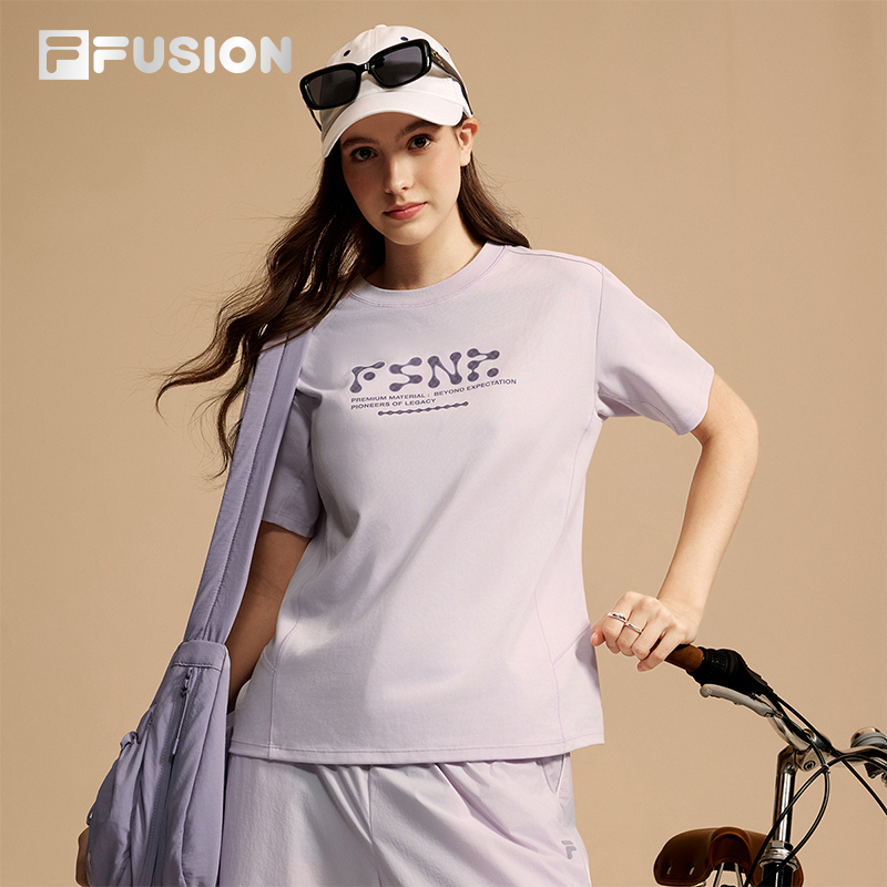 FILA FUSION  FUSION LIFE FUSIONEER DOWNTOWN DRIFT Women Short Sleeve T-shirt (Violet / White)