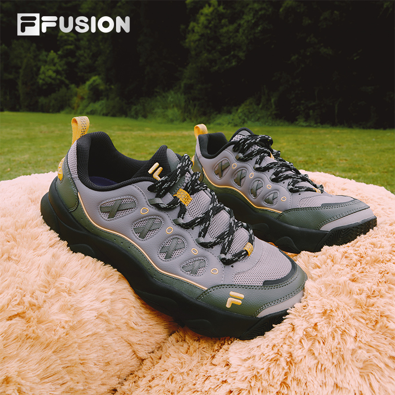FILA FUSION WATERBEAR Men Sneakers (Cream/Grey)