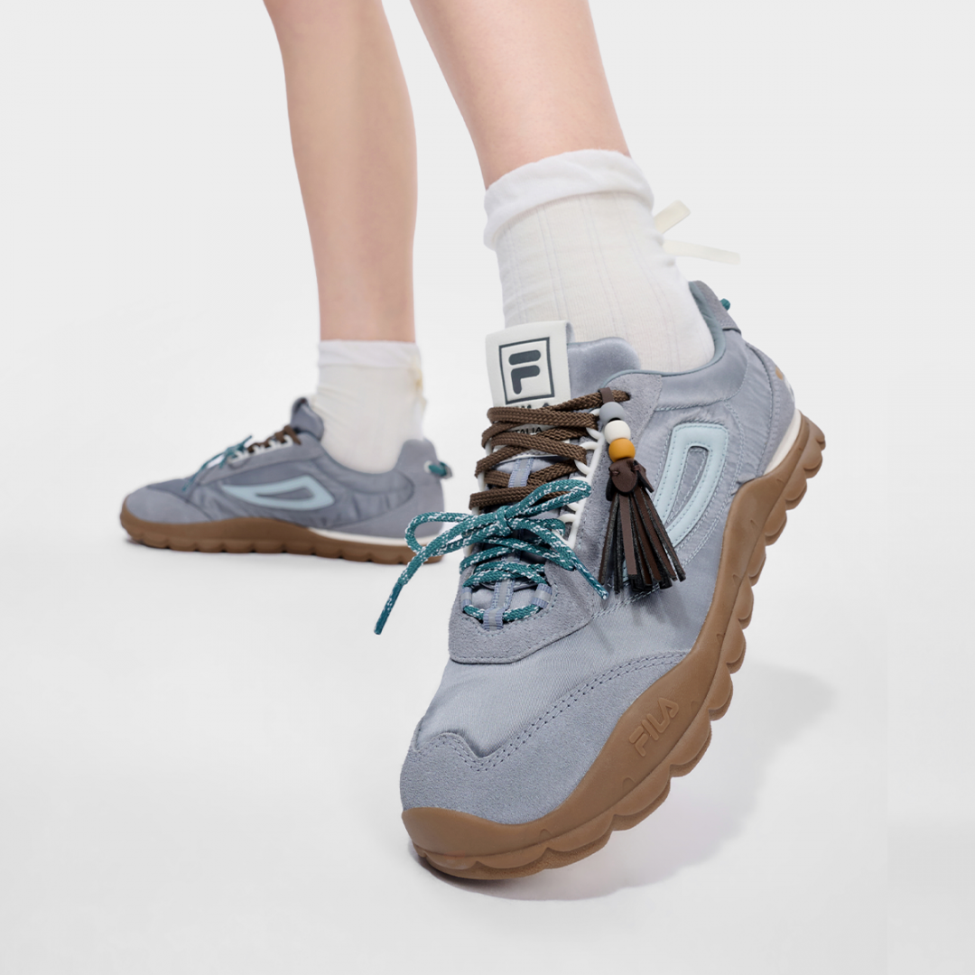 FILA FUSION Women Low-Profile Sneakers