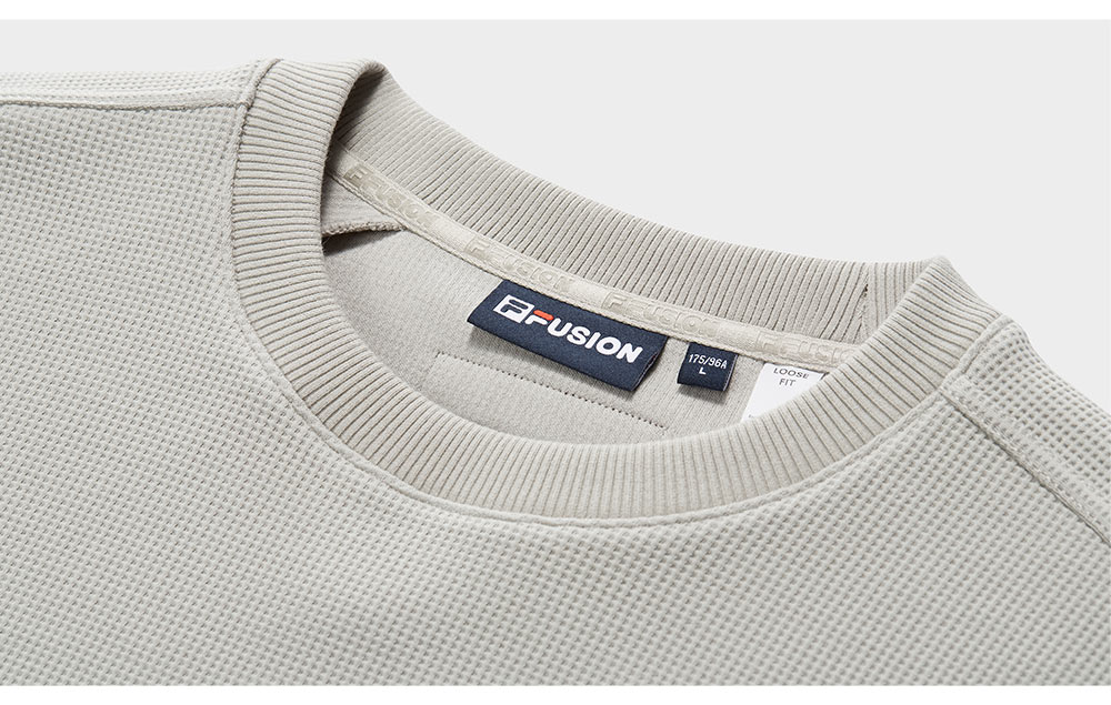 FILA FUSION INLINE FUSION LIFE FUSIONEER ROYAL FAMILY HOLIDAY Unisex Sweatshirt (Matcha Khaki / Ash)