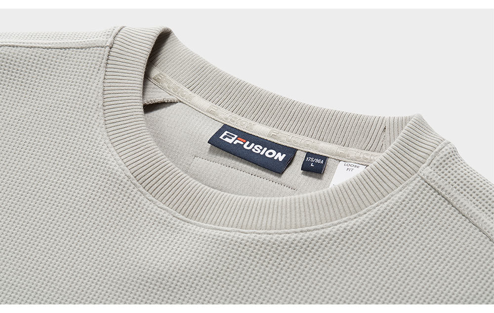 FILA FUSION INLINE FUSION LIFE FUSIONEER ROYAL FAMILY HOLIDAY Unisex Sweatshirt (Matcha Khaki / Ash)