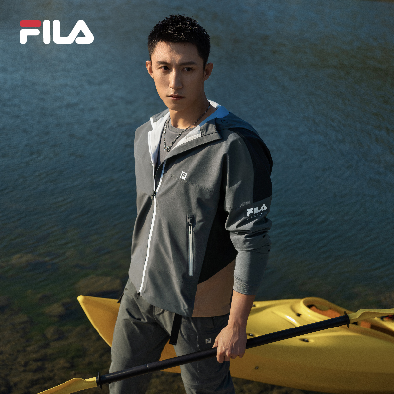 FILA CORE Men's DESERT ROAD-RV CAMPING ATHLETICS EXPLORE Woven Top in Gray