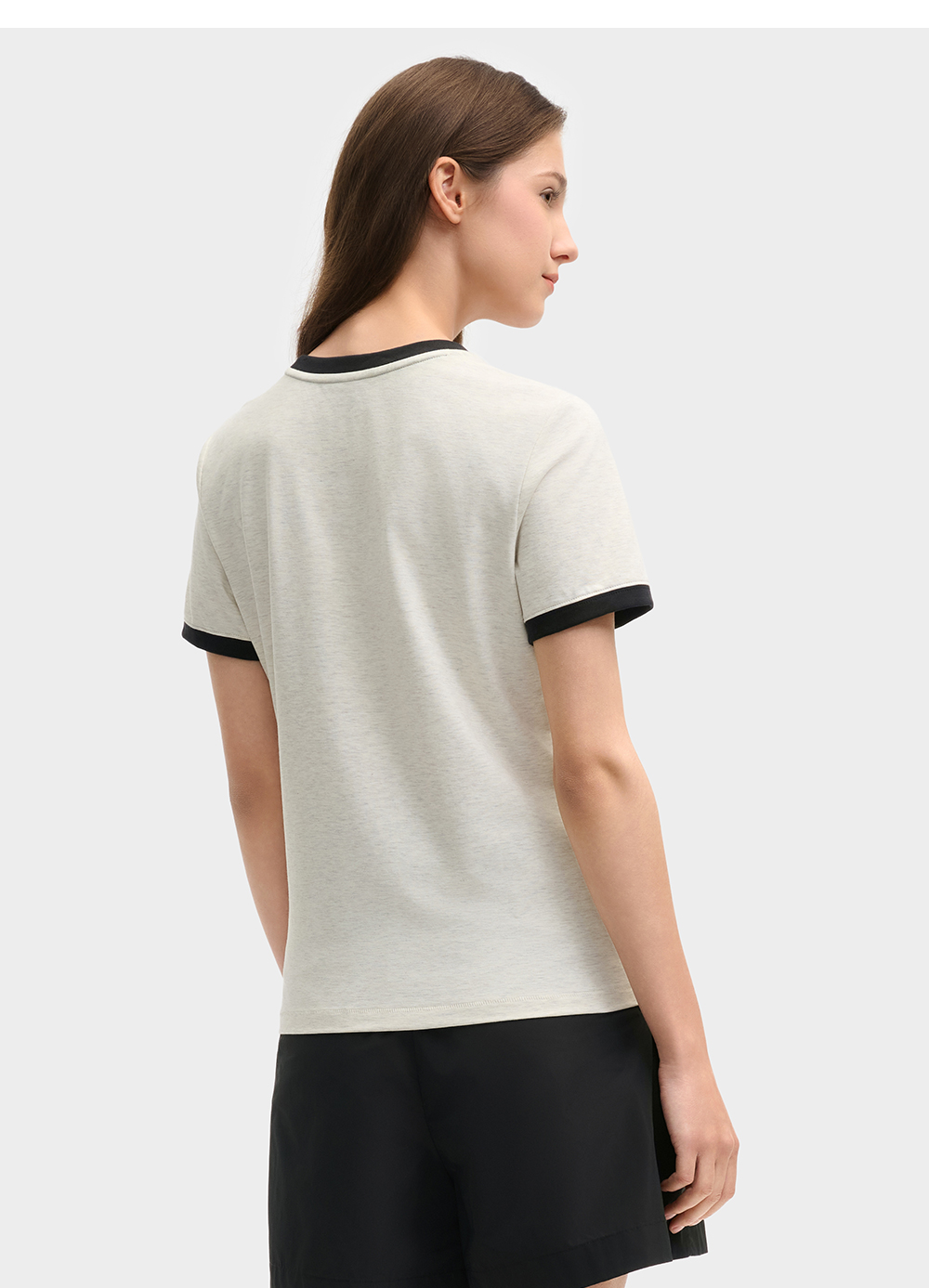 FILA CORE LIFESTYLE MILANO LUXURY CAFFE / FLAT WHITE Women Short Sleeves T-Shirt (Light Khaki / Purple)