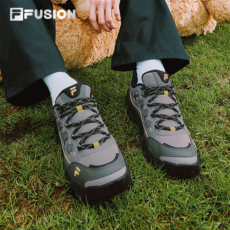 FILA FUSION WATERBEAR Men Sneakers (Cream/Grey)